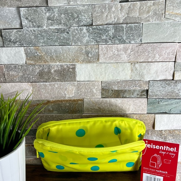 Portable Yellow Travel Backpack Bag with built in carrying pouch - Picture 2 of 6